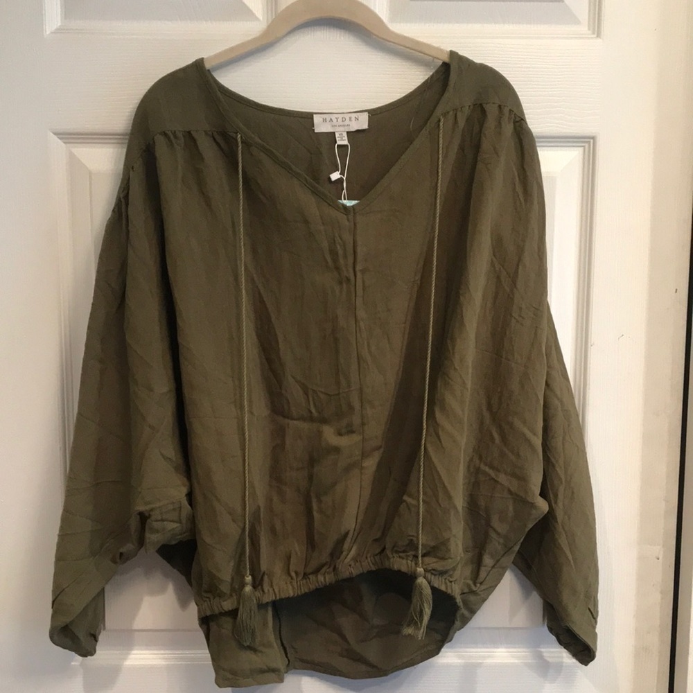 Hayden size XS pullover loose fit blouse- NWT